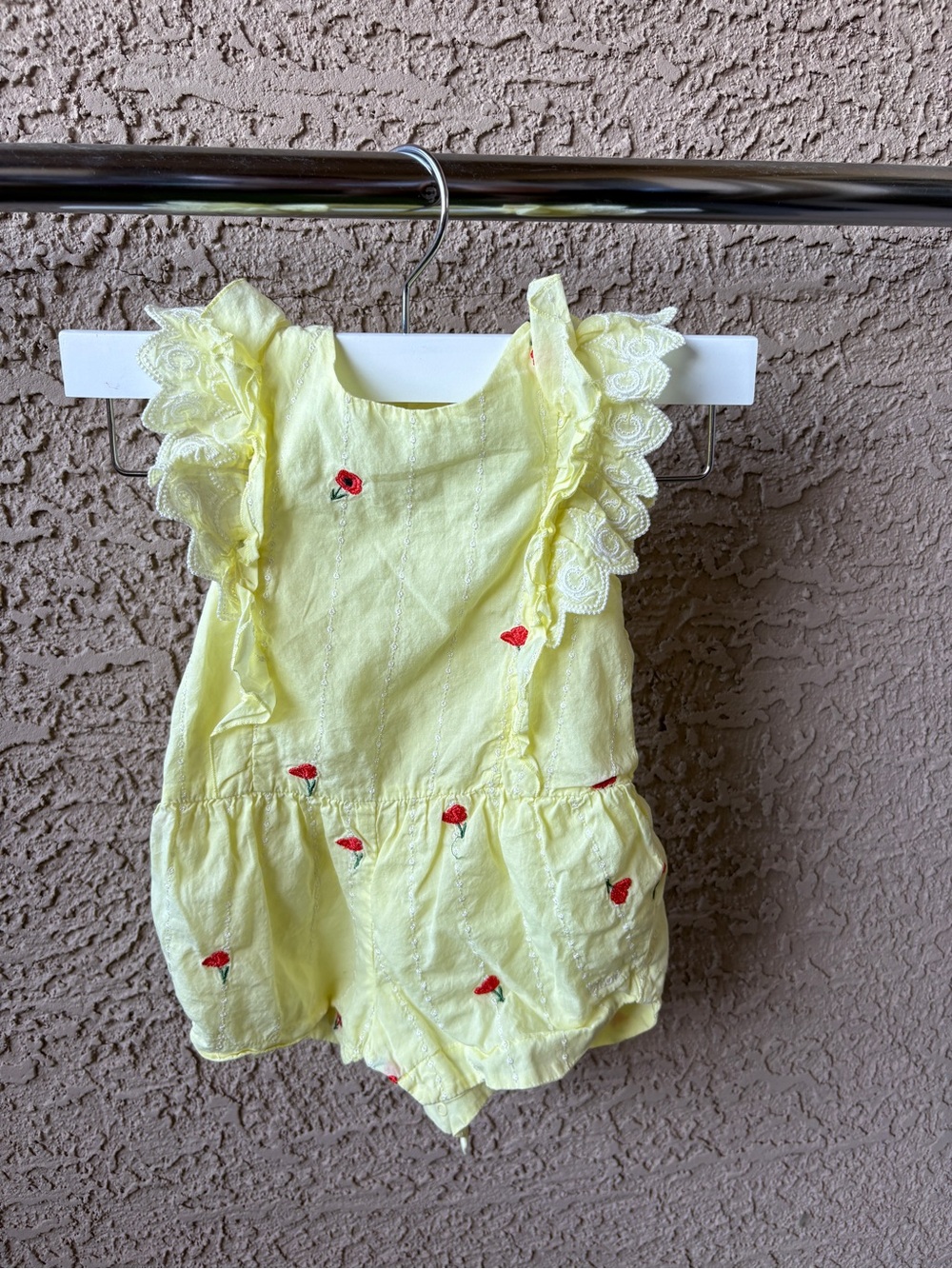 Chloé Pale Yellow Infant Dress with Subtle Embroidery
